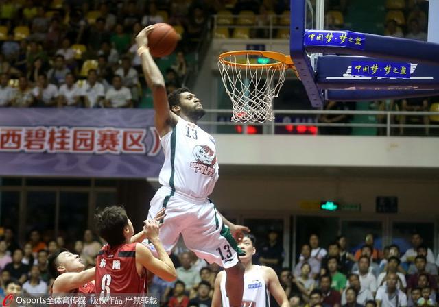 伊尔迪兹：斯帕莱蒂给了我自由，让我可以按自己的想法踢球（伊尔迪兹：斯帕莱蒂给足自由，我能按自我风格踢球）