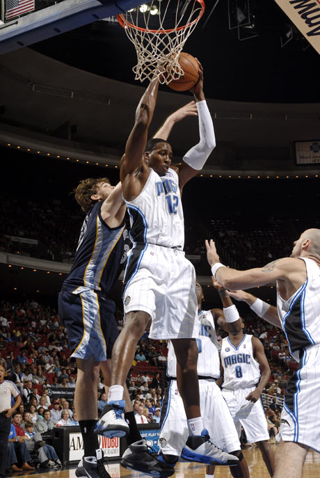 托尼：劳塔罗是国米的灵魂，但他在队友面前应多展现出笑容（托尼：劳塔罗是国米之魂，但应在队友面前更常微笑）