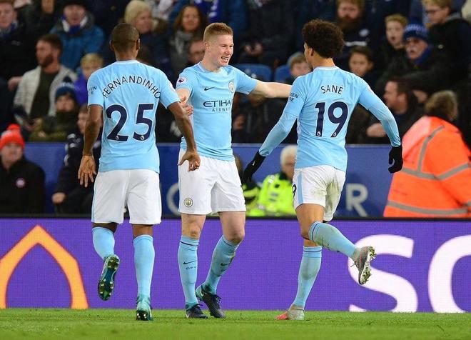 杨瀚森上5分钟送2分1板1助1帽 后三节枯坐板凳（杨瀚森仅打5分钟拿下2分1板1助1帽 后三节未再出场）