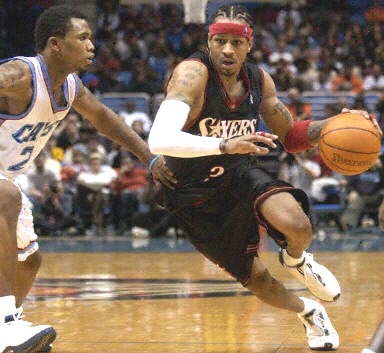 状态回暖！哈登全场投篮24中11，砍下27分4板9助3断（哈登手感复苏：24投11中贡献27分4篮板9助攻3抢断）