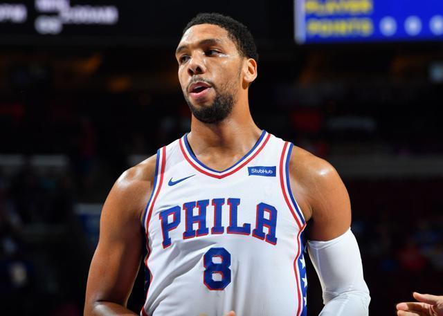 记者：阿隆索帅位未受直接威胁，但输给阿拉维斯他可能会下课（记者称阿隆索帅位暂稳，若不敌阿拉维斯或将下课）