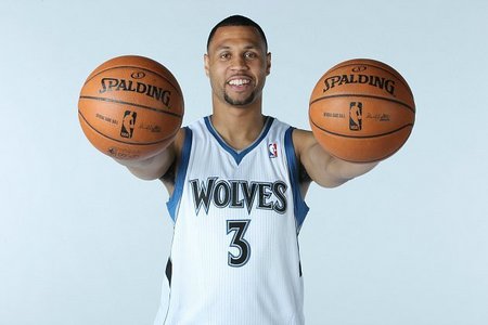 尽管各种信息指出拜仁不会买断雅克松，但其本人也无...（多方消息称拜仁不会买断雅克松，球员本人亦无意继续留队）